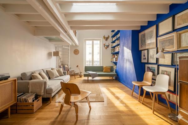 PARIS 6ÈME – RUE DE SÈVRES – DUPLEX EN DERNIER ÉTAGE – IMMEUBLE CLASSÉ