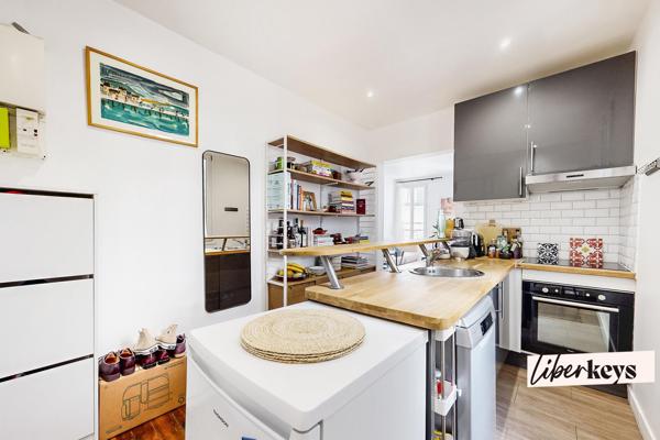 2P coup de cœur – charme & luminosité – Batignolles / La Fourche