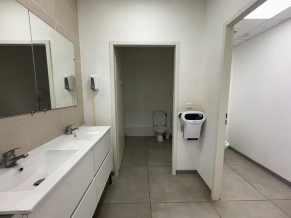 Location / Bureaux à Baie-Mahault (97122)
