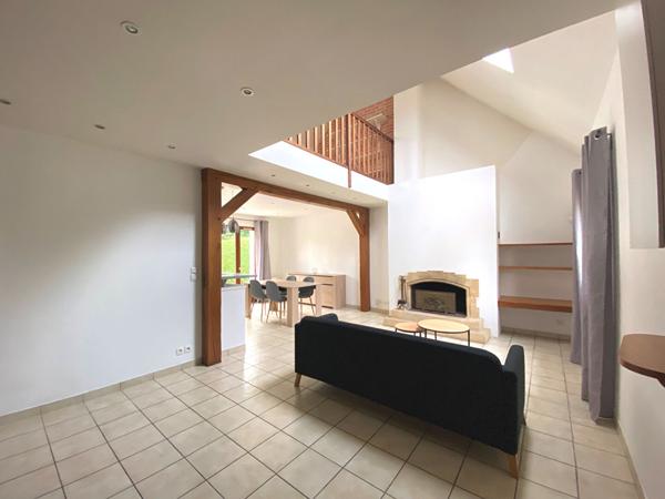 MAISON INDIVIDUELLE DE 6 PIECES A LOUER MEUBLÉE A PLAISIR - LES GATINES