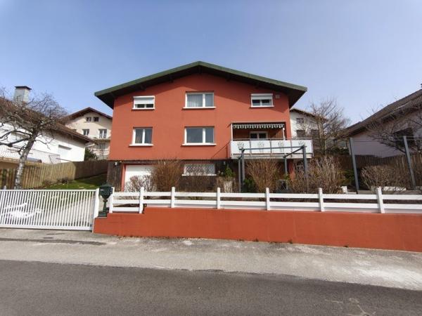 À vendre - Maison individuelle, 10 pièces située à Pontarlier (25300)