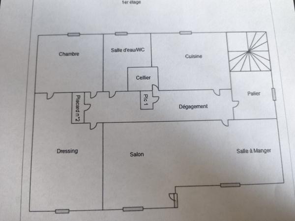 À vendre - Maison individuelle, 10 pièces située à Pontarlier (25300)