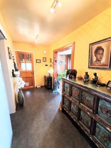 À vendre - Maison individuelle, 10 pièces située à Pontarlier (25300)