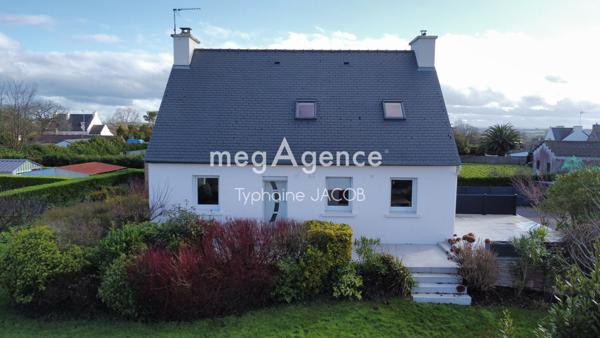 Maison à PLOURIVO, 22860 - 8 pièces 176m²