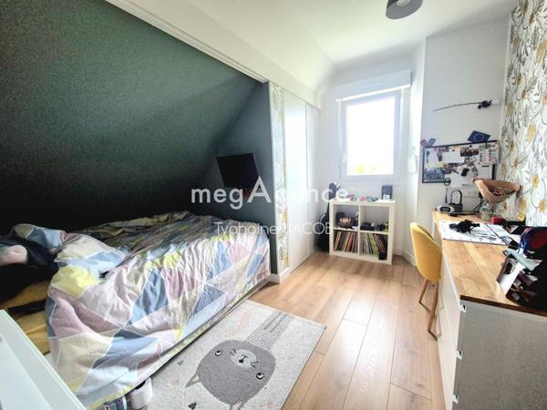 Maison à PLOURIVO, 22860 - 8 pièces 176m²