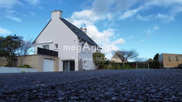Maison à PLOURIVO, 22860 - 8 pièces 176m²