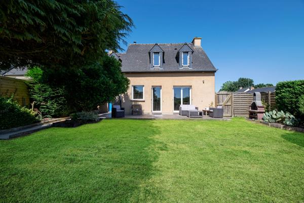 Maison à vendre à Saint Armel - Un véritable havre de paix !