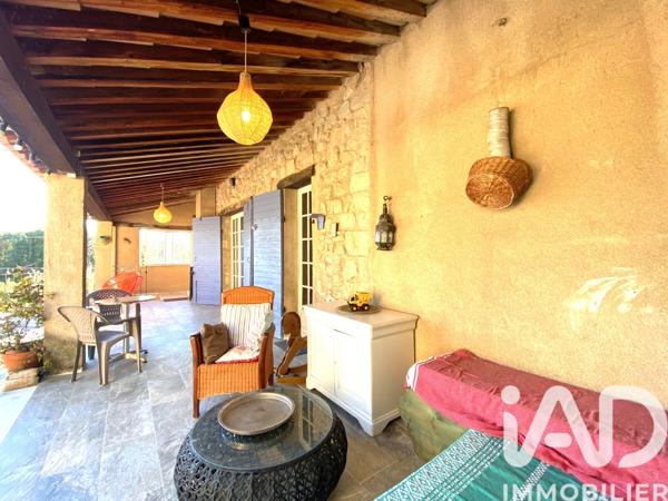 Maison à vendre 18 pièces 366 m² L'Isle-sur-la-Sorgue