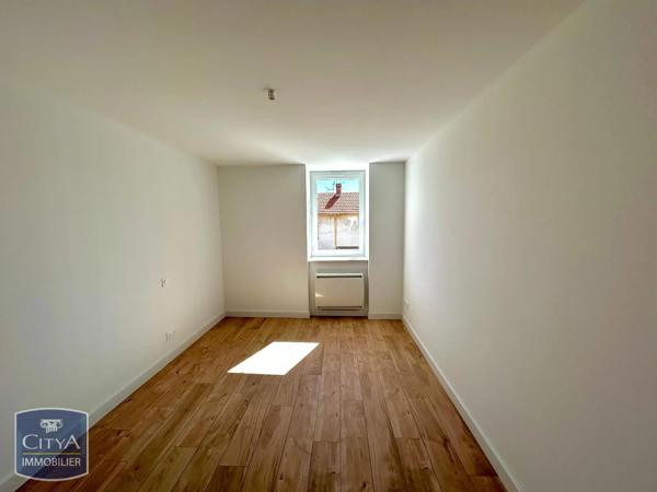 Appartement à louer 3 pièces 65.88m² Lent (01240)