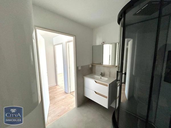 Appartement à louer 3 pièces 65.88m² Lent (01240)