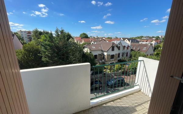 Appartement à vendre    1 pièce • 29,69 m2 Antony
