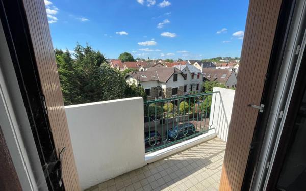 Appartement à vendre    1 pièce • 29,69 m2 Antony