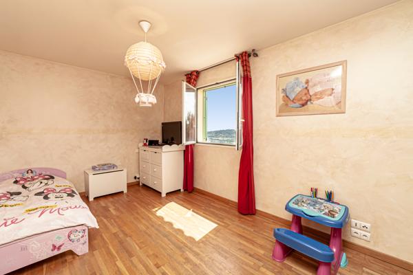 Maison 6 pièces 212 m2