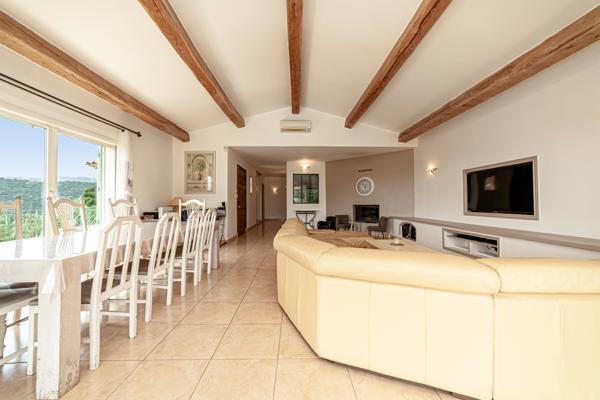Maison 6 pièces 212 m2