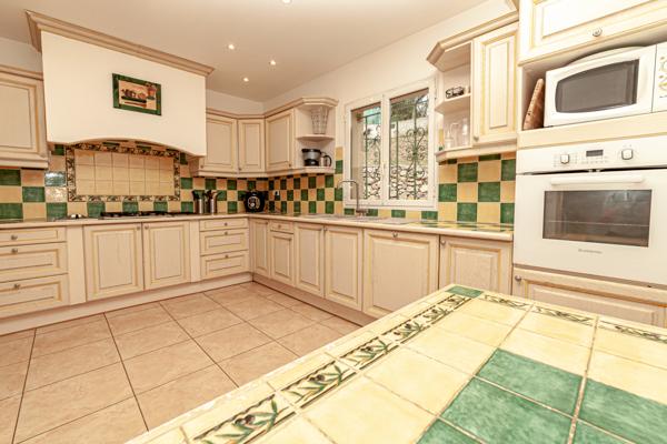 Maison 6 pièces 212 m2