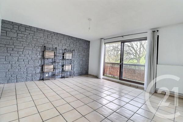 Appartement F4 à vendre  4 pièces - 81,80 m 2   TREMBLAY EN FRANCE  - 93
