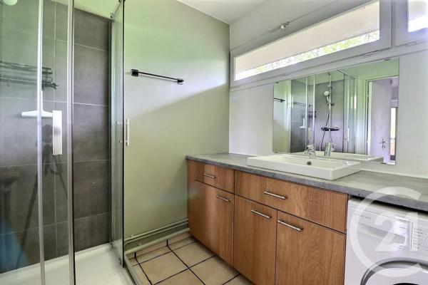 Appartement F4 à vendre  4 pièces - 81,80 m 2   TREMBLAY EN FRANCE  - 93