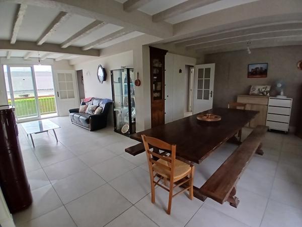 Maison SAINT BERTHEVIN 8 pièce(s) 124 m2