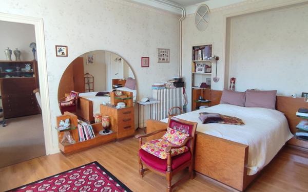 Maison à vendre    8 pièces •  Vic-en-Bigorre