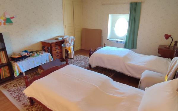 Maison à vendre    8 pièces •  Vic-en-Bigorre