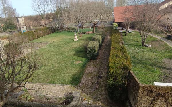 Maison à vendre    8 pièces •  Vic-en-Bigorre