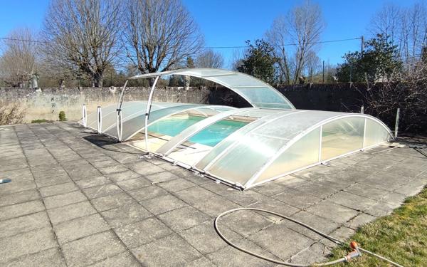 Maison à vendre    8 pièces •  Vic-en-Bigorre