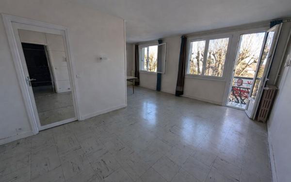 Appartement à vendre    3 pièces • 57,18 m2 Ris-Orangis
