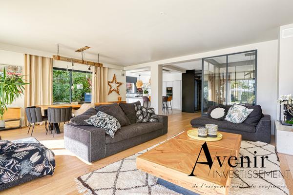 Caluire - Maison contemporaine 277 m² (5 chambres) - Terrain 1530 m² Caluire et cuire Caluire - Maison contemporaine 277 m² (5 chambres) - Terrain 1530 m² Caluire et cuire