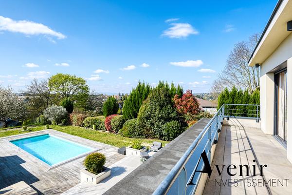 Caluire - Maison contemporaine 277 m² (5 chambres) - Terrain 1530 m² Caluire et cuire Caluire - Maison contemporaine 277 m² (5 chambres) - Terrain 1530 m² Caluire et cuire