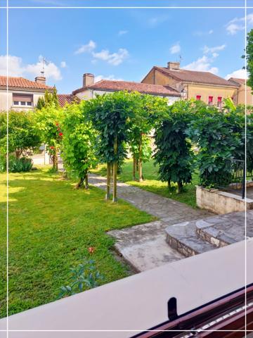Maison à vendre 6 pièces de 170 m2 habitables proche du HOUGA (32) sur 1714 m2 de terrain