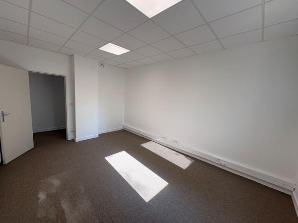Bureaux à louer 145 m2 proche gare à Orléans