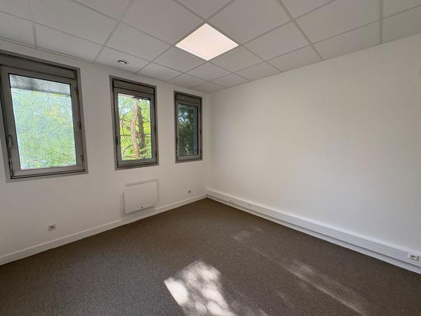 Bureaux à louer 145 m2 proche gare à Orléans
