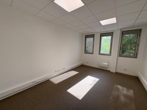 Bureaux à louer 145 m2 proche gare à Orléans