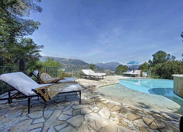 Maison à vendre    7 pièces •  Colomars