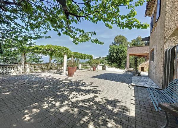 Maison à vendre    7 pièces •  Colomars