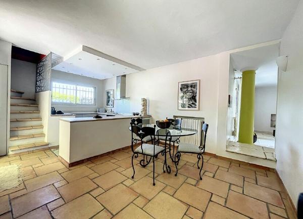 Maison à vendre    7 pièces •  Colomars