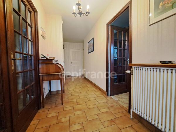 Maison à vendre 7 pièces SOISSONS (02)