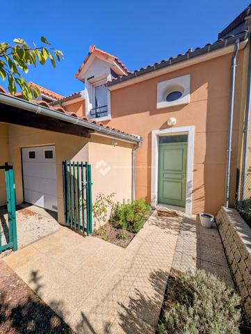 MAISON POITIERS, 100M², 3 CHAMBRES, JARDIN.