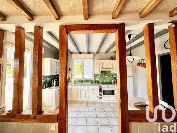 Maison traditionnelle 5 pièces de 146 m² à Loire-Authion (49250)