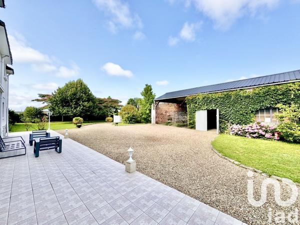 Maison traditionnelle 5 pièces de 146 m² à Loire-Authion (49250)