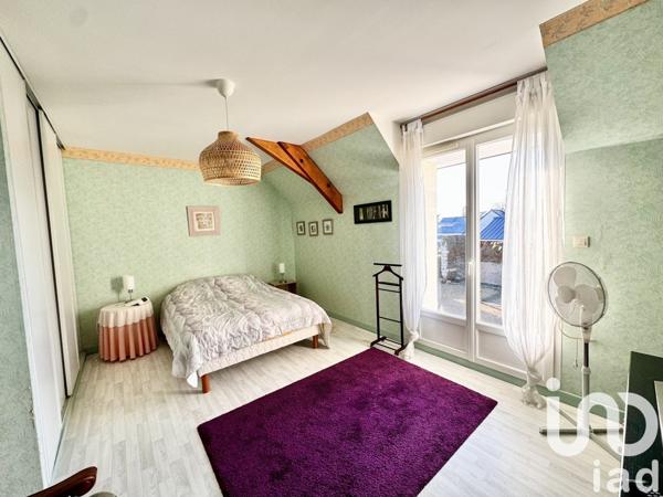 Maison traditionnelle 5 pièces de 146 m² à Loire-Authion (49250)