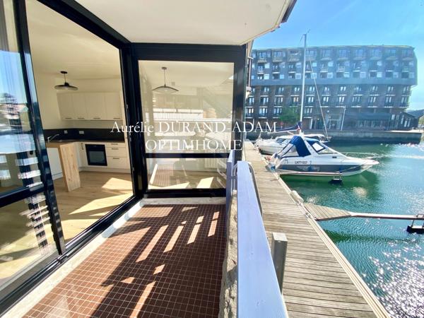 À vendre – Marina rénovée T2 en duplex à Deauville : une bulle de confort en bord de Mer
