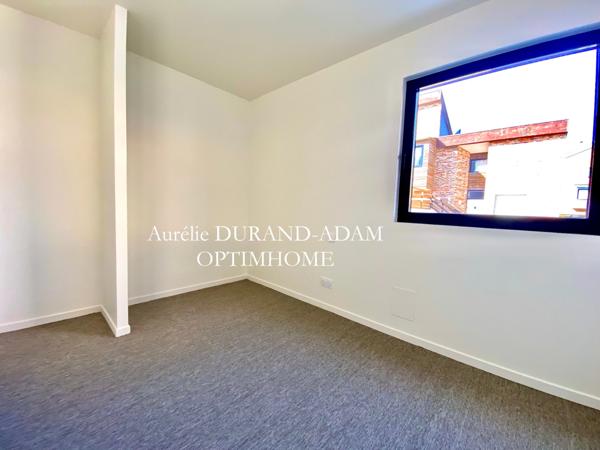 À vendre – Marina rénovée T2 en duplex à Deauville : une bulle de confort en bord de Mer