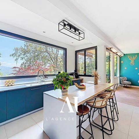 Maison De 172 m2 Avec Vue Montagne, Yourte De 50 M² Et Terrain De 1 674 M²