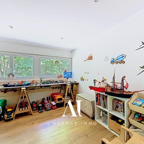 Maison De 172 m2 Avec Vue Montagne, Yourte De 50 M² Et Terrain De 1 674 M²