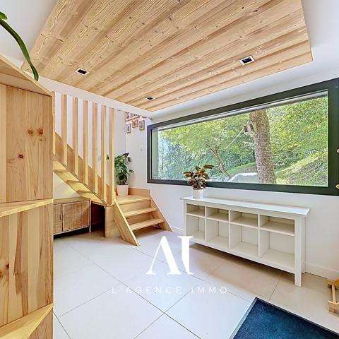 Maison De 172 m2 Avec Vue Montagne, Yourte De 50 M² Et Terrain De 1 674 M²