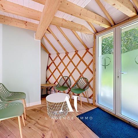 Maison De 172 m2 Avec Vue Montagne, Yourte De 50 M² Et Terrain De 1 674 M²