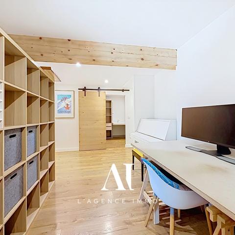 Maison De 172 m2 Avec Vue Montagne, Yourte De 50 M² Et Terrain De 1 674 M²