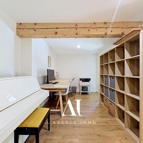 Maison De 172 m2 Avec Vue Montagne, Yourte De 50 M² Et Terrain De 1 674 M²