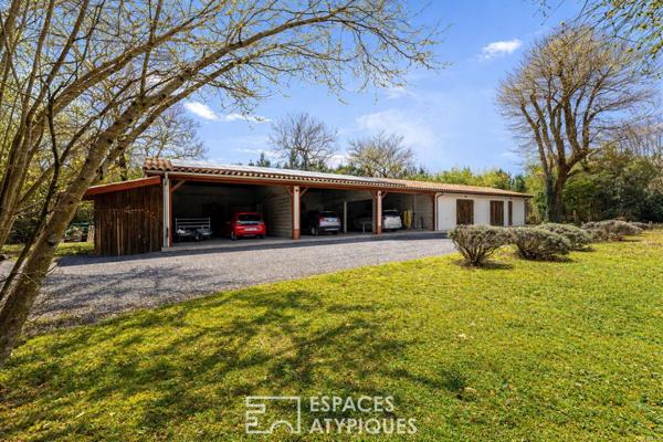 Maison entre architecture de verre et pinède
